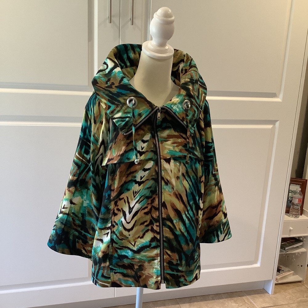Erin London Size Medium Multiple Color